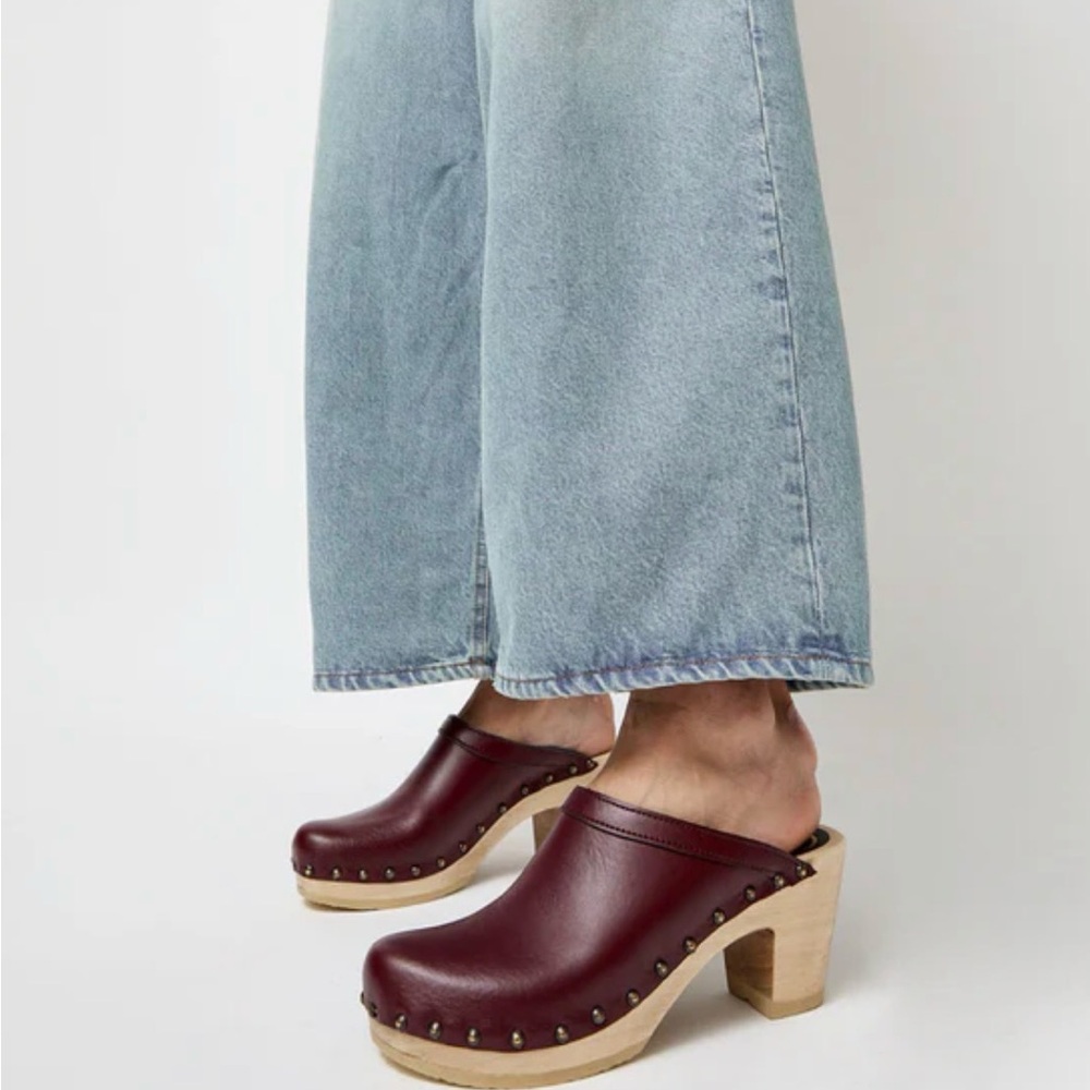 NO.6 Old School Studded Clog on High Heel in Maroon
